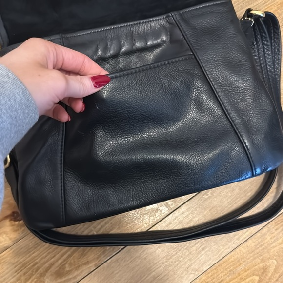 Tulip Leather Crossbody Bag Black Style 112 Elie - Picture 8 of 12